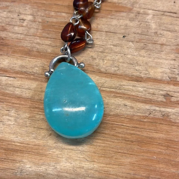 Turquoise and brown beaded woman’s necklace - Picture 3 of 10